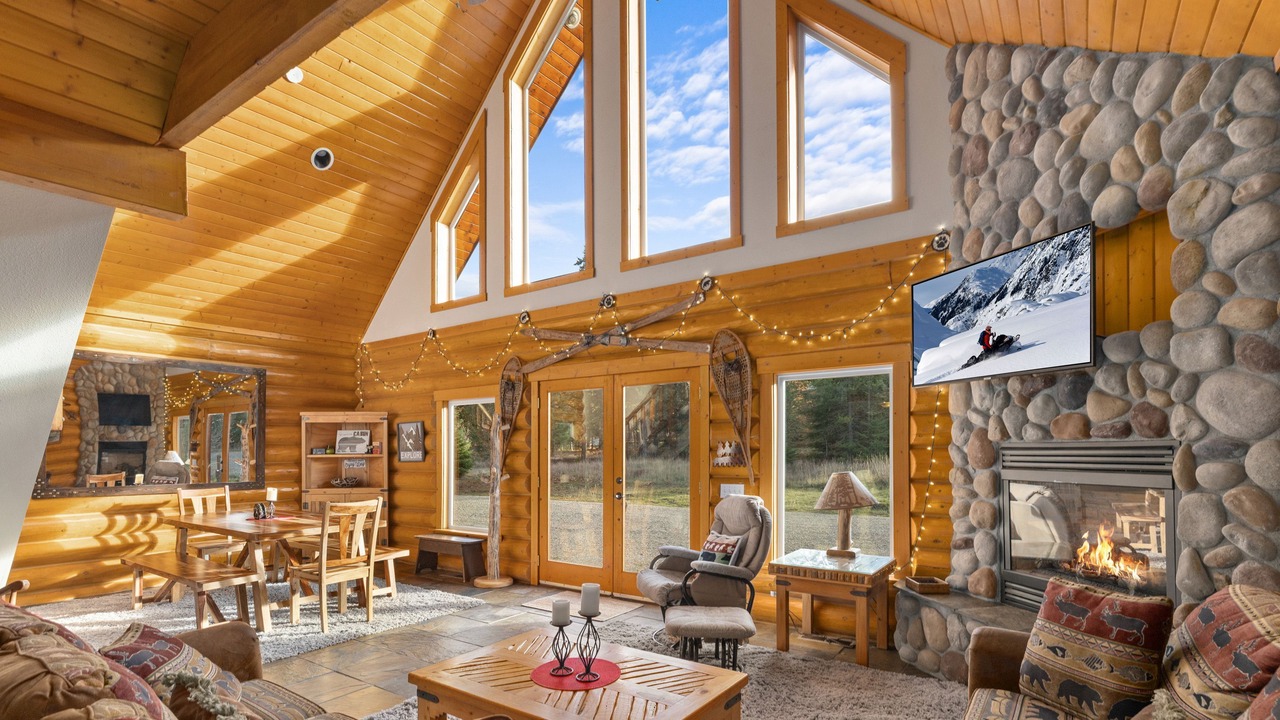 Photo of Livingroom in Cle Elum
