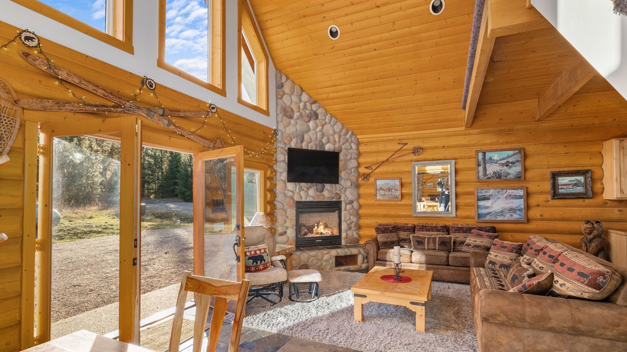 Photo of Livingroom in Cle Elum