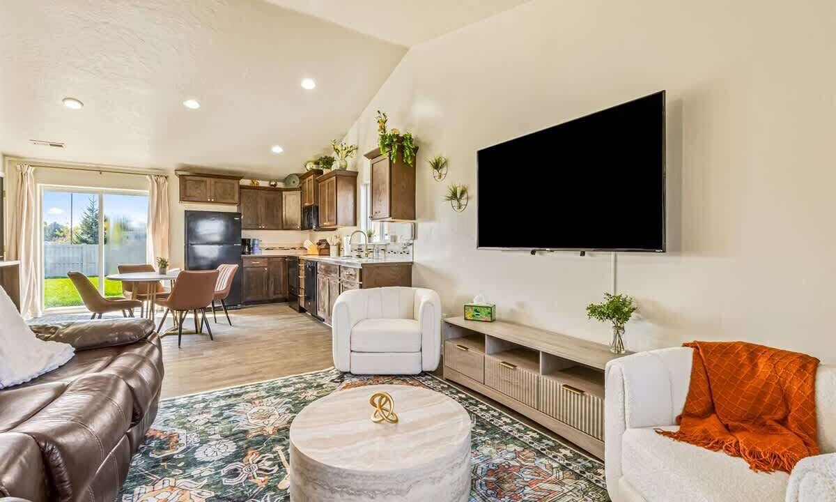 Photo of Livingroom in Caldwell