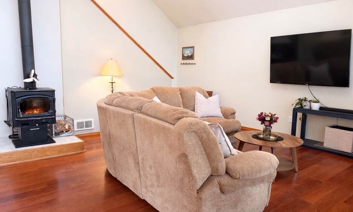 Photo of Bedroom in Coupeville