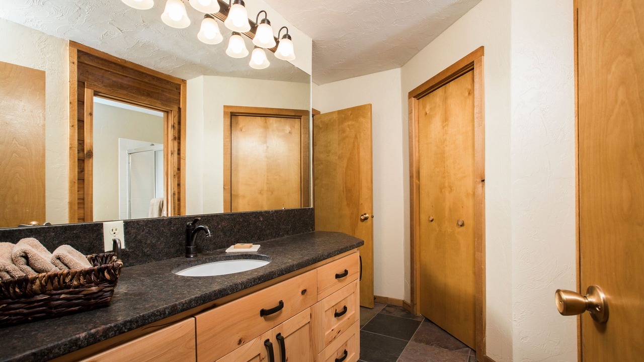 Photo of Bathroom in Twin Creeks