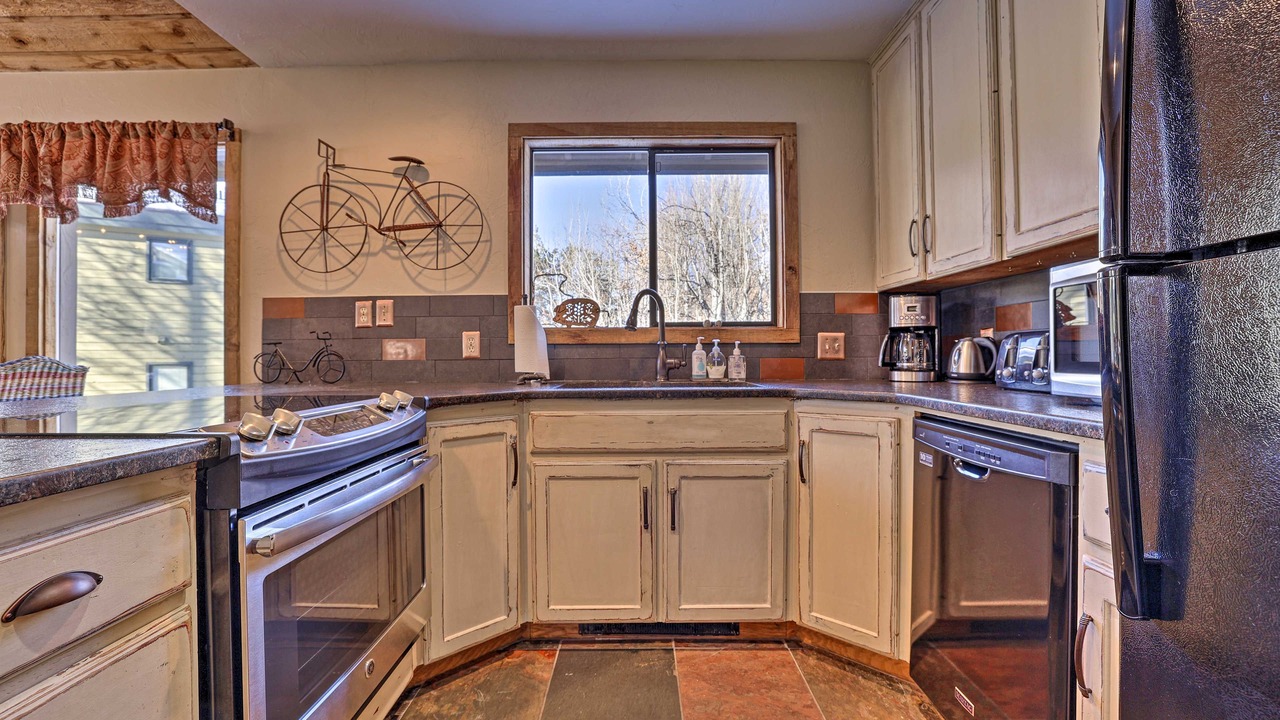 Photo of Kitchen in Twin Creeks