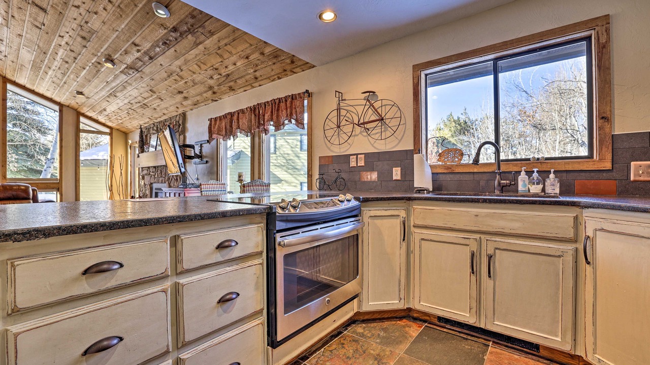 Photo of Kitchen in Twin Creeks