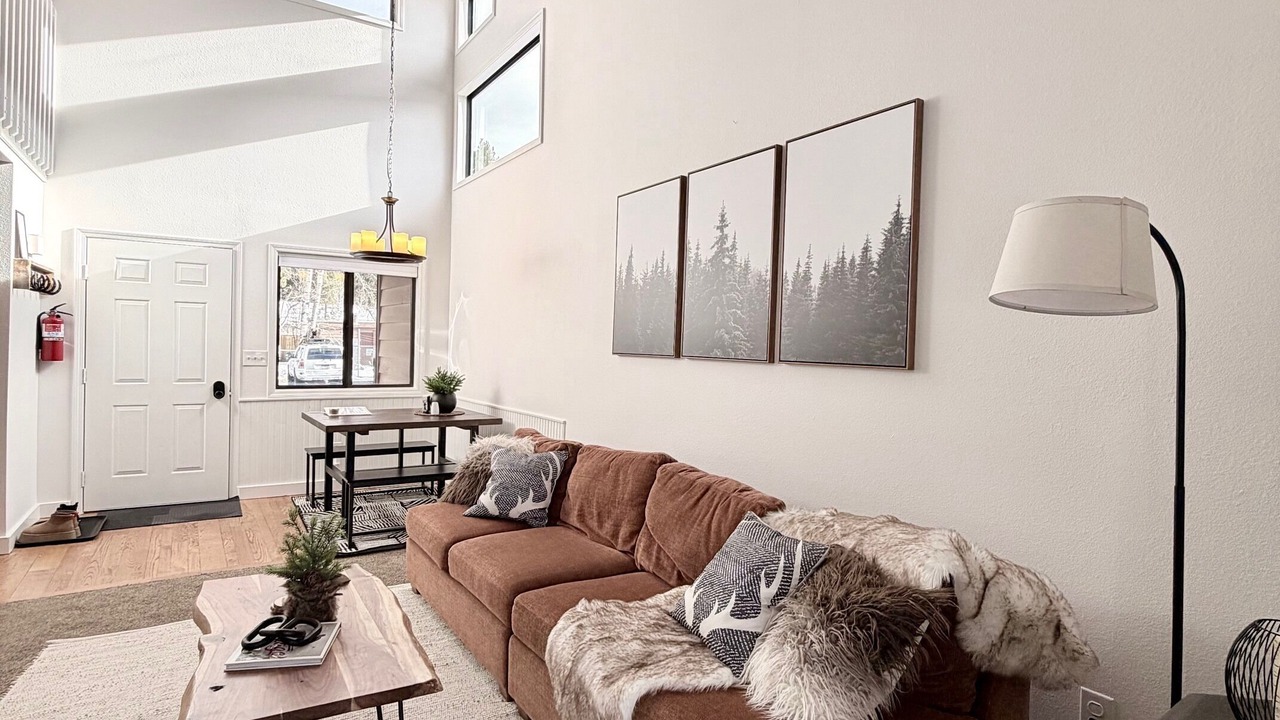 Photo of Livingroom in McCall