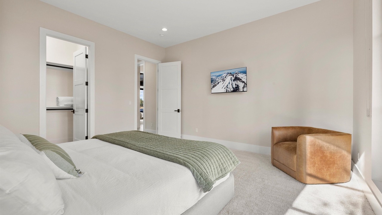 Photo of Bedroom in Bend