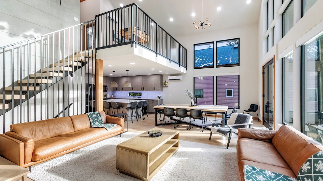 Photo of Livingroom in Hyak