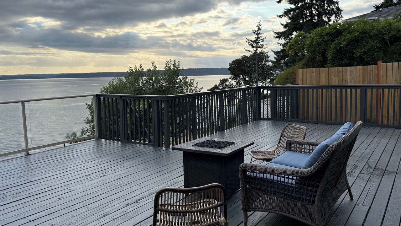 Photo of Patio Balcony in Three Tree Point