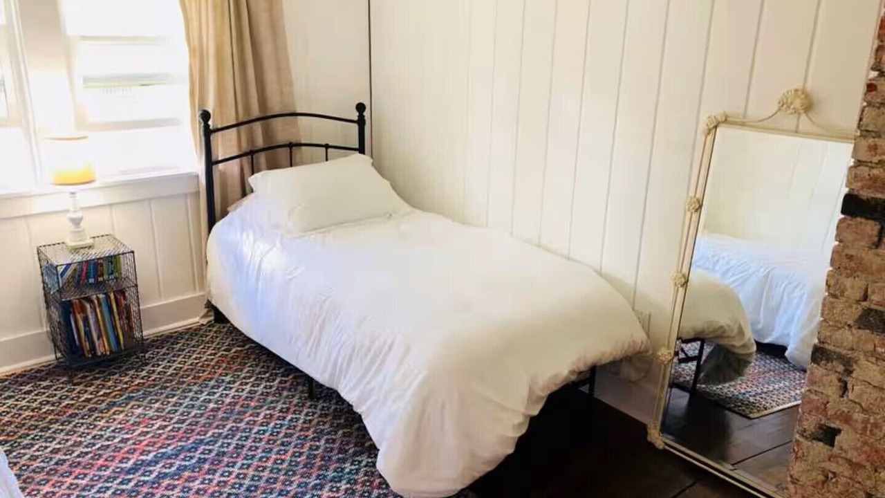 Photo of Bedroom in South Perry District