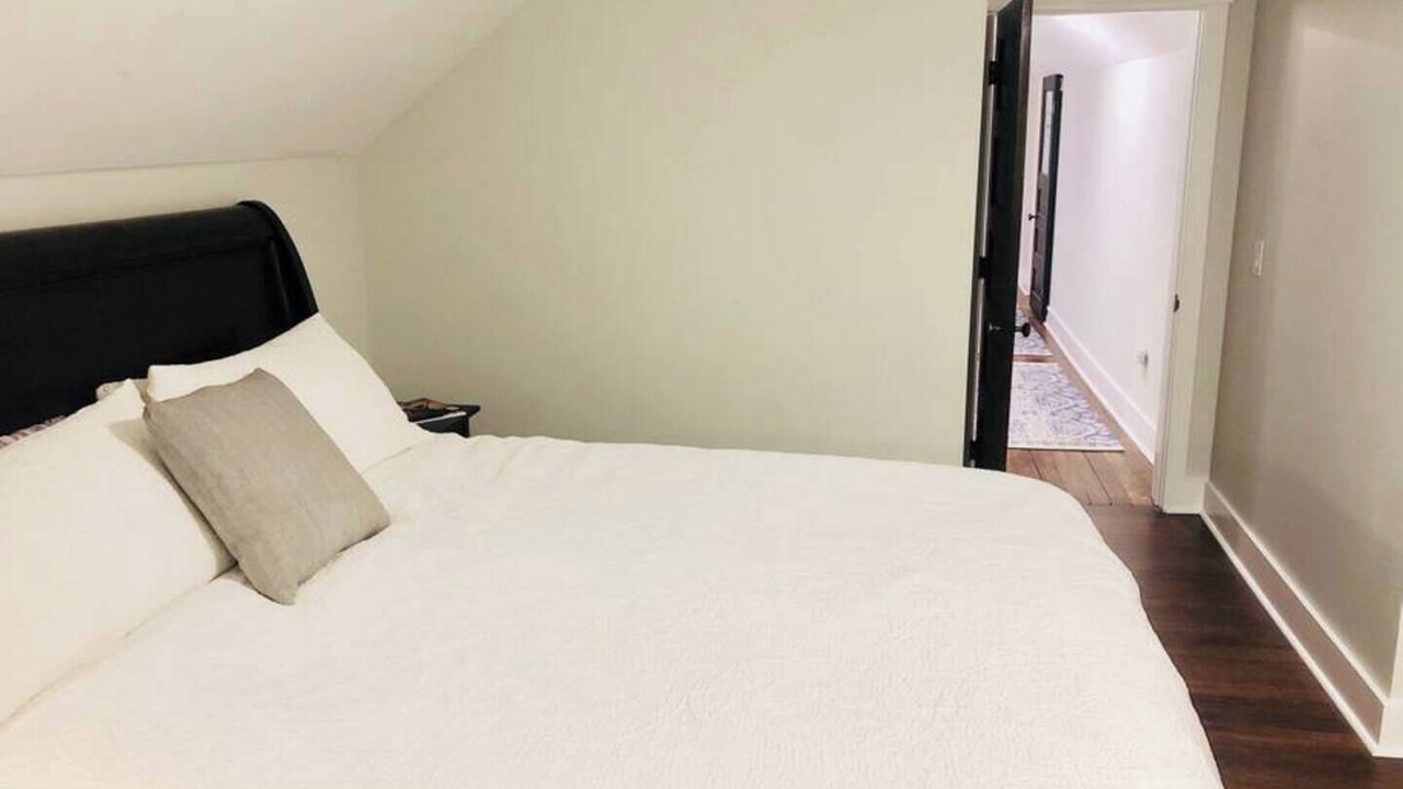 Photo of Bedroom in South Perry District