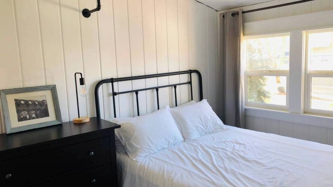 Photo of Bedroom in South Perry District