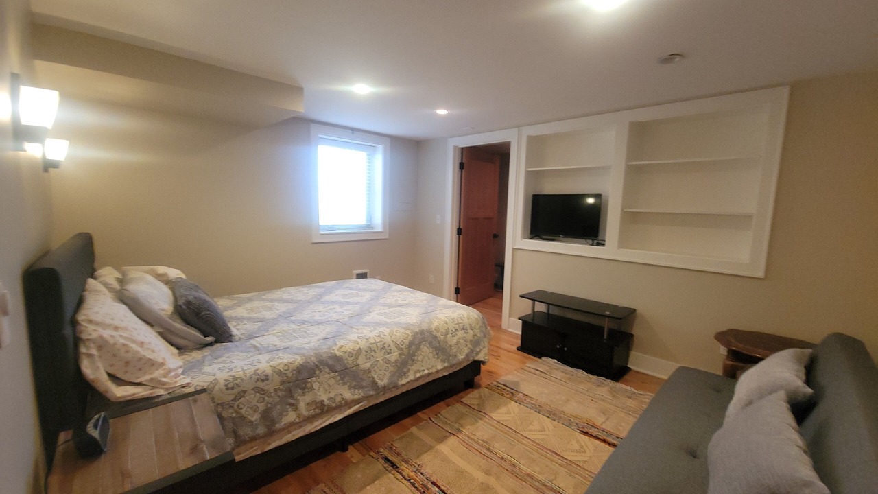 Photo of Bedroom in Maple Leaf