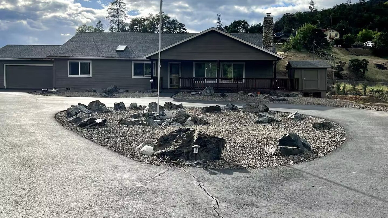 Photo of Outdoor in Gold Hill
