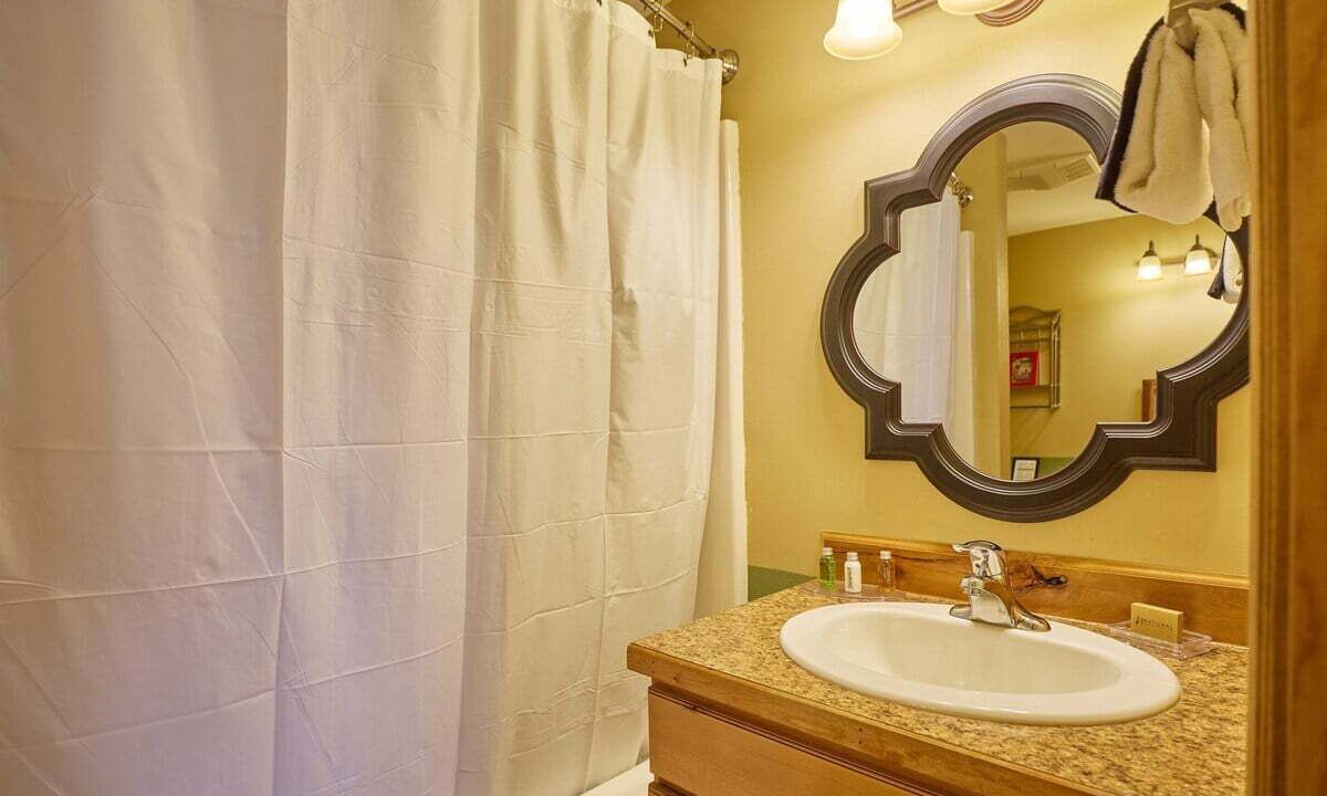 Photo of Bathroom in Leavenworth