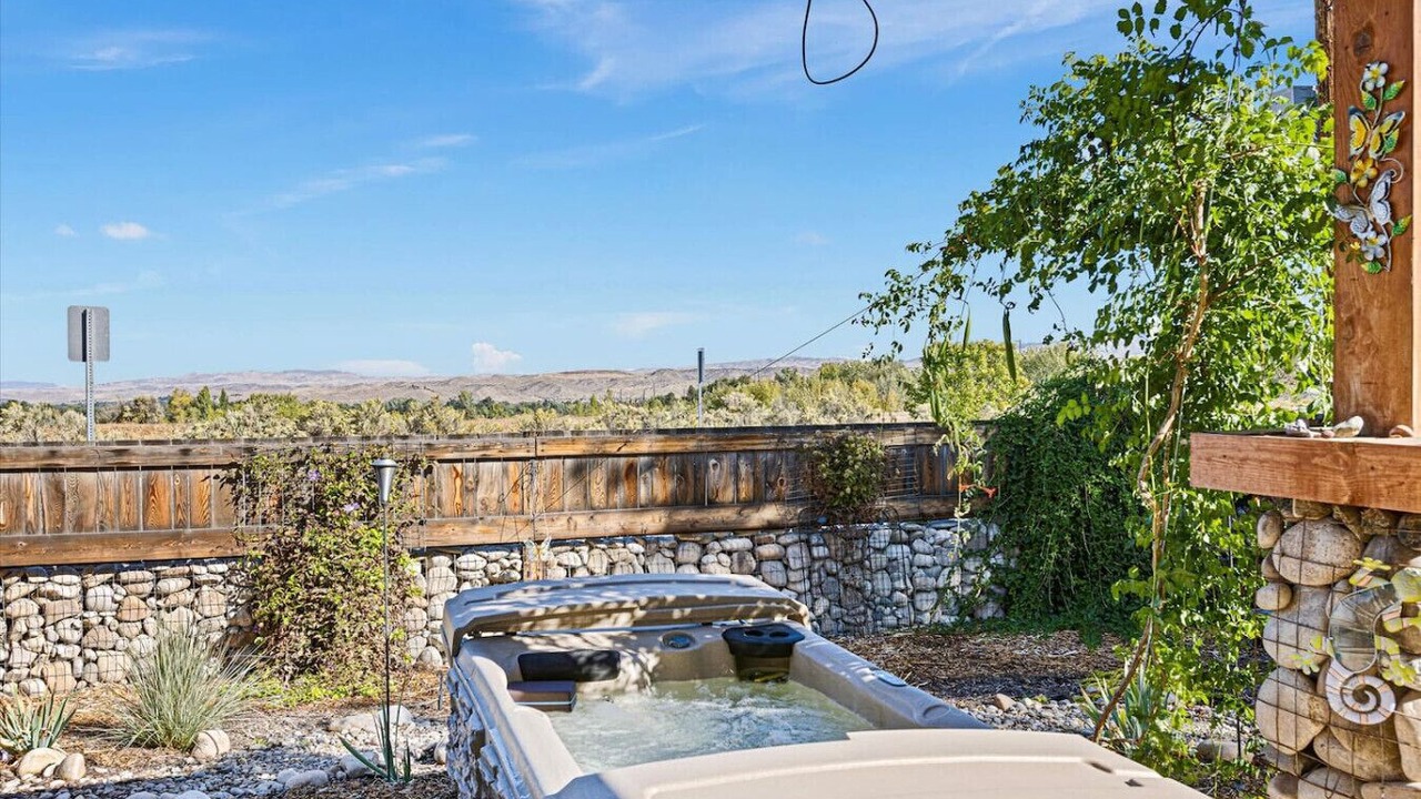 Photo of Outdoor in West Valley