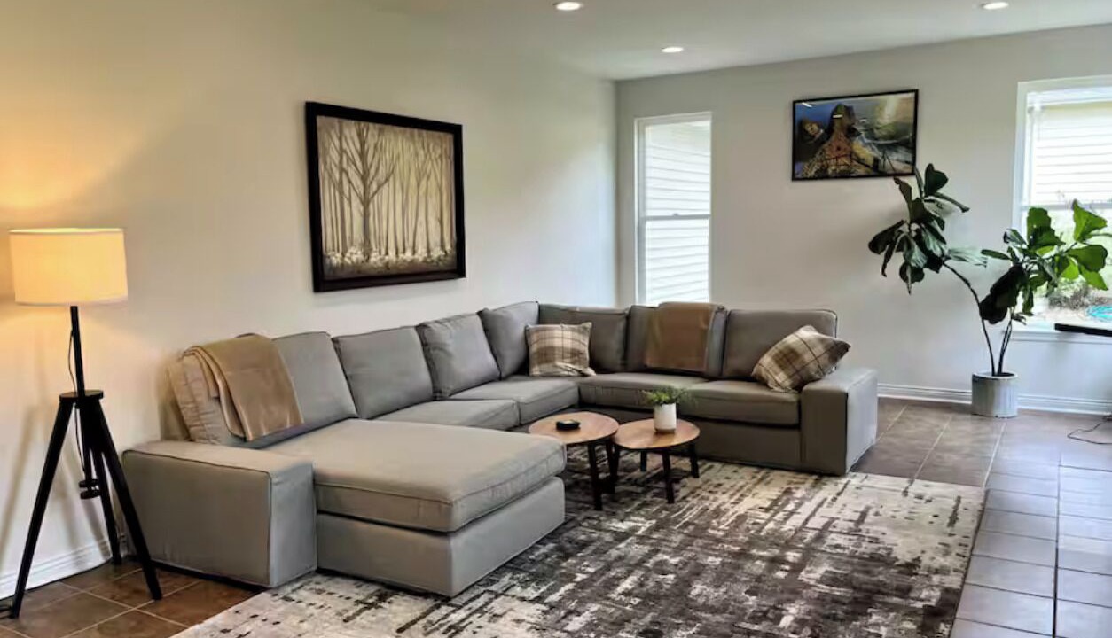 Photo of Livingroom in Ames