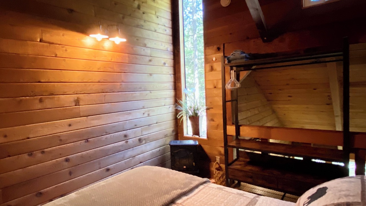 Photo of Bedroom in Enumclaw