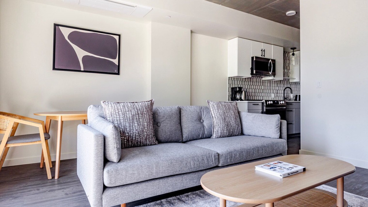 Photo of Livingroom in Northwest Bellevue