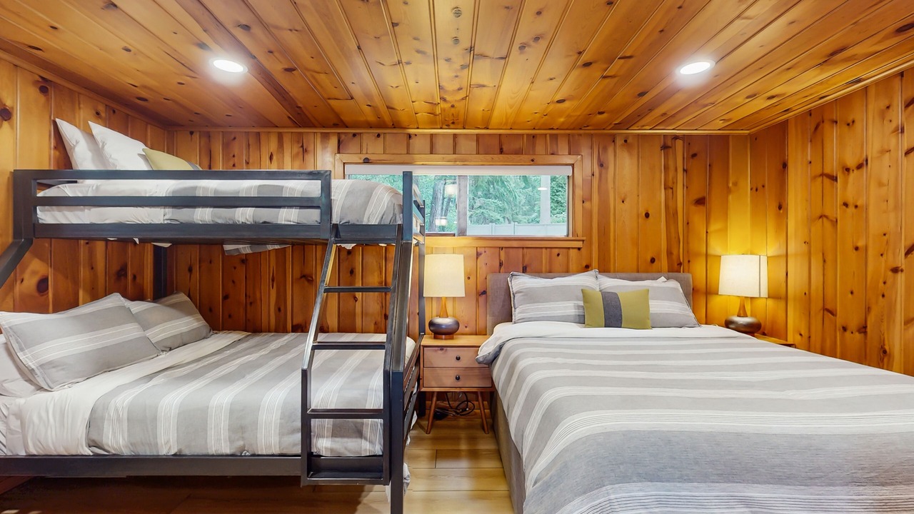 Photo of Bedroom in Freeland