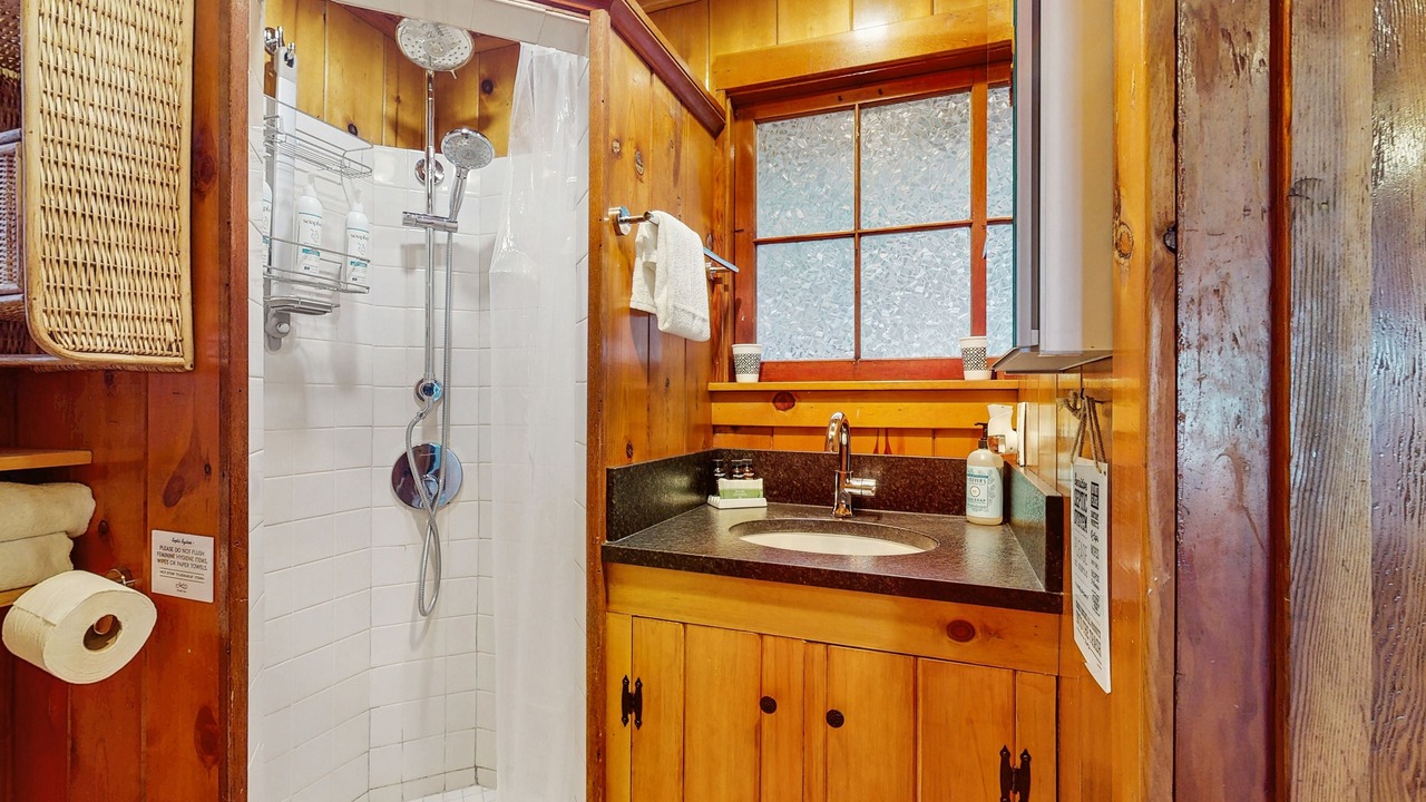 Photo of Bathroom in Freeland