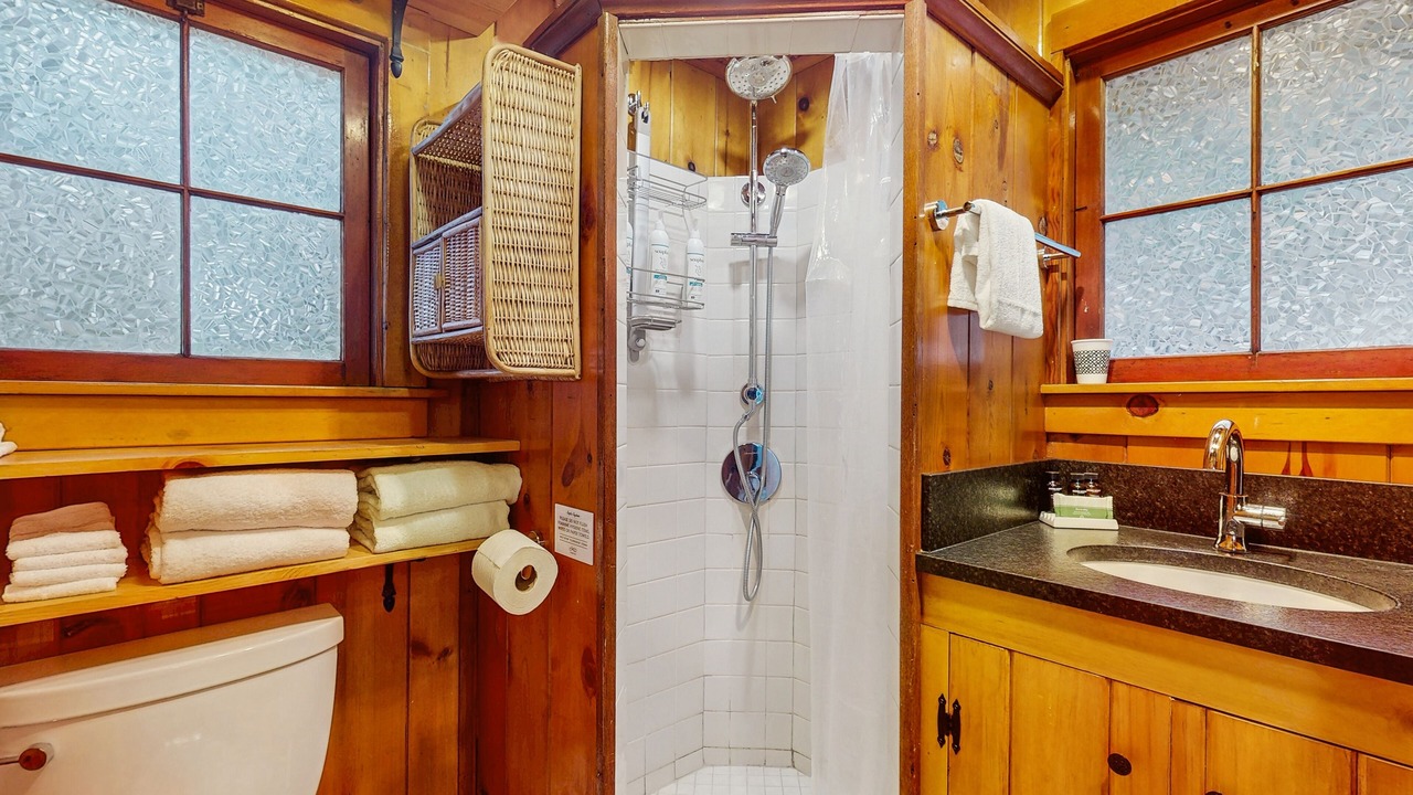 Photo of Bathroom in Freeland
