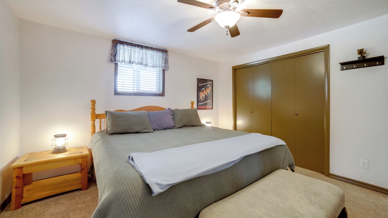 Photo of Bedroom in Garden Valley