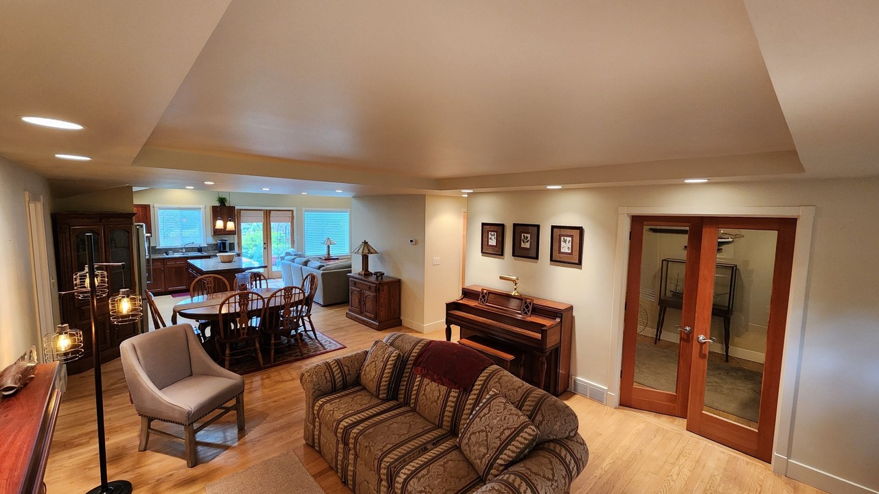 Photo of Livingroom in Moss Bay