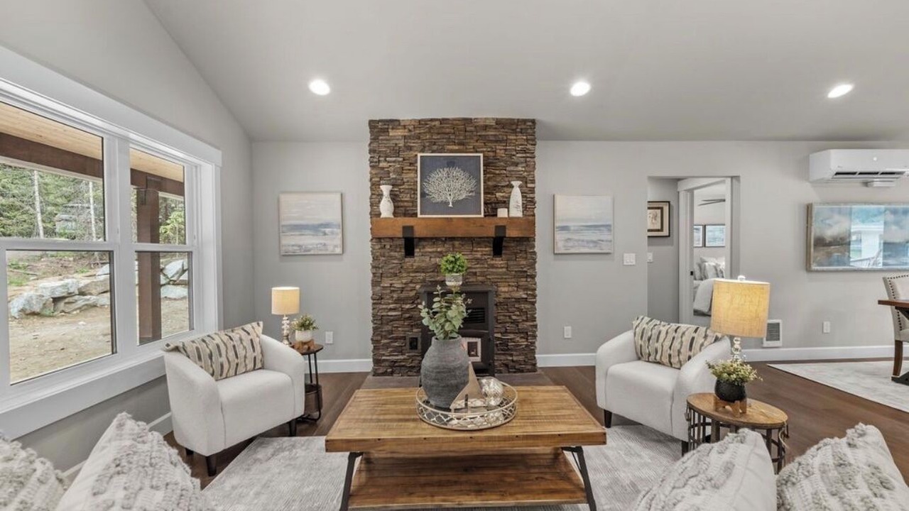 Photo of Livingroom in Newport