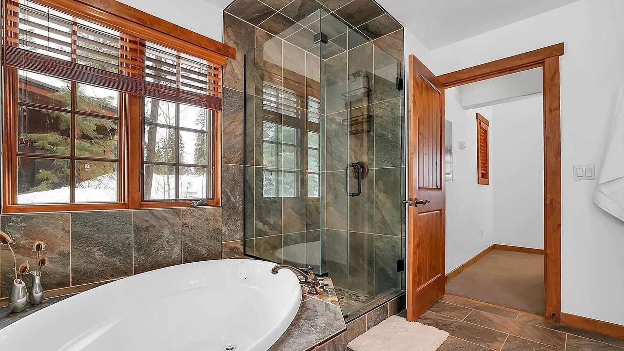 Photo of Bathroom in Tamarack Resort