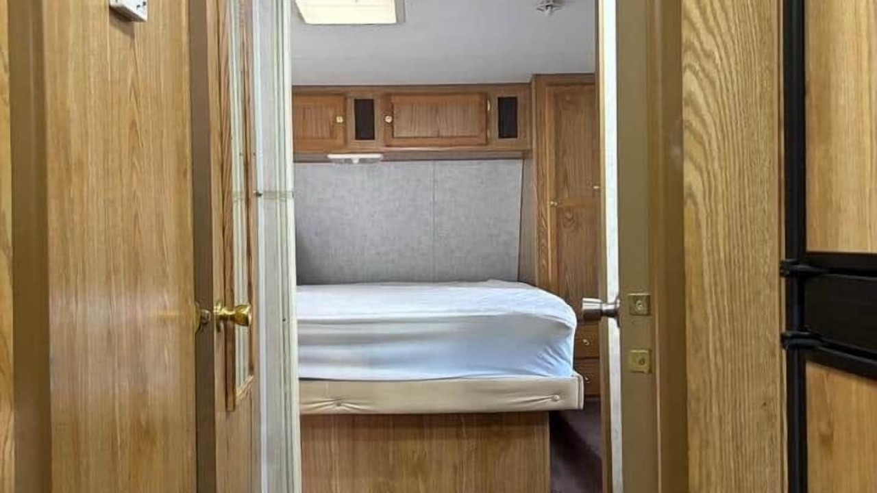 Photo of Bedroom in Crescent