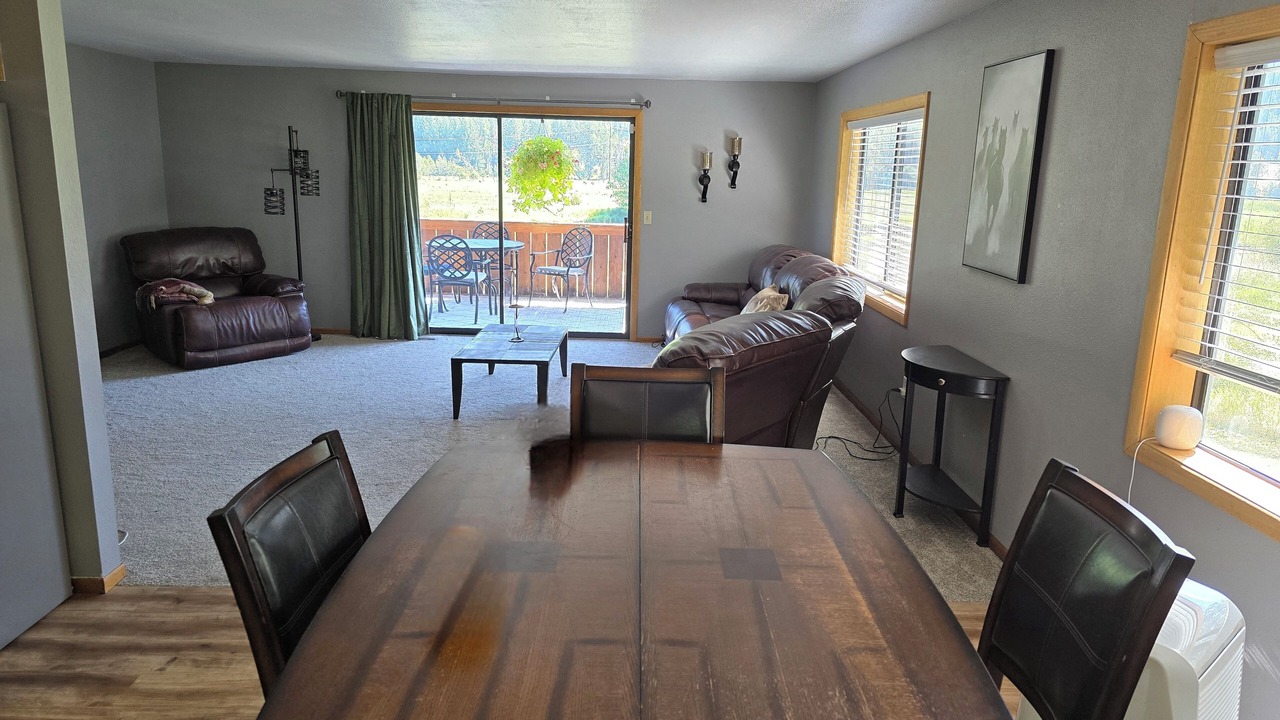 Photo of Livingroom in Colville