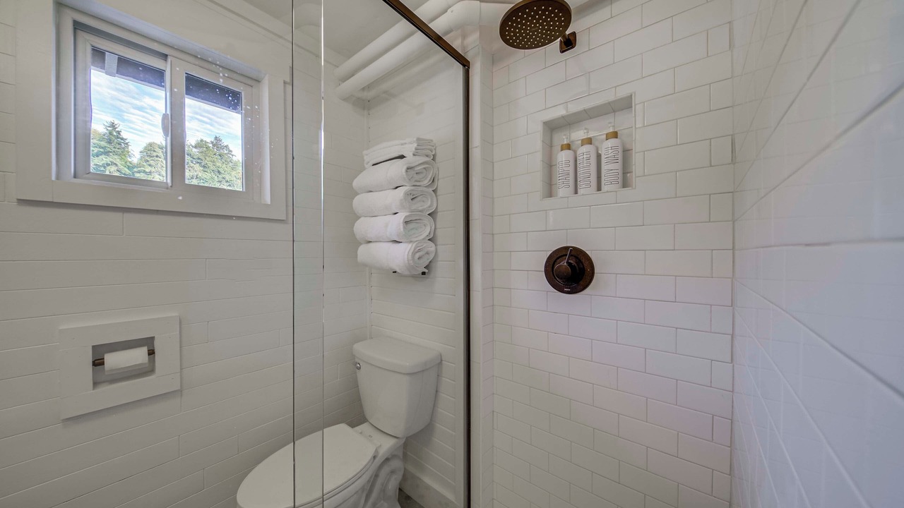 Photo of Bathroom in Lagoon Point