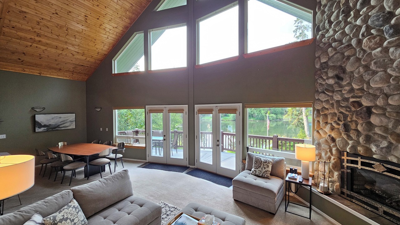 Photo of Bedroom in Longbranch