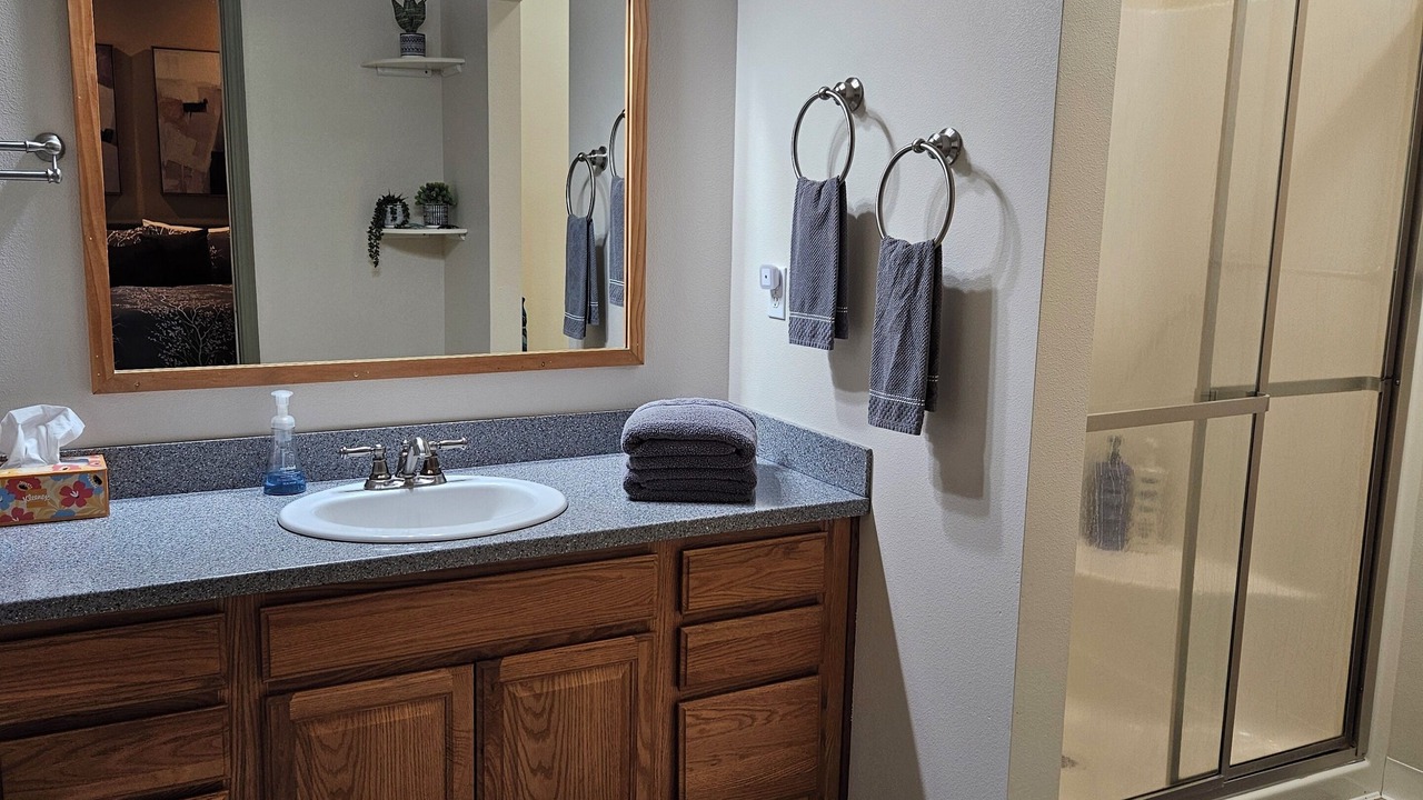 Photo of Bathroom in Longbranch