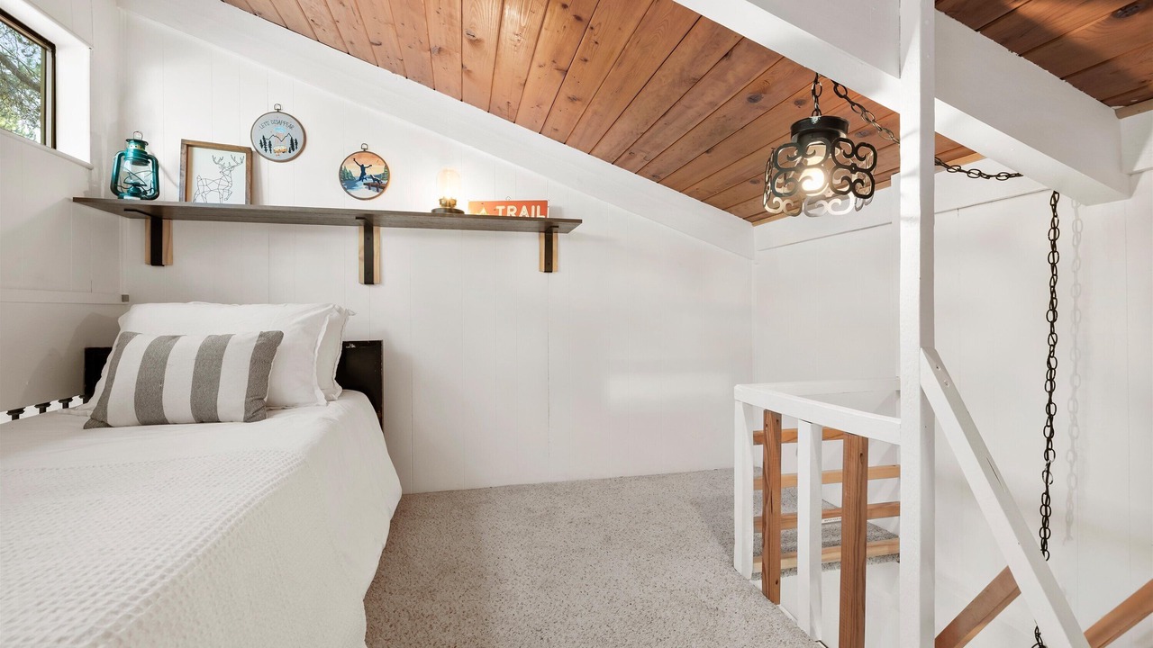 Photo of Bedroom in Sunriver