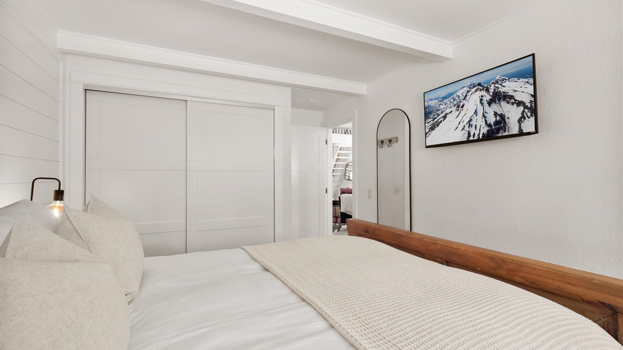 Photo of Bedroom in Sunriver