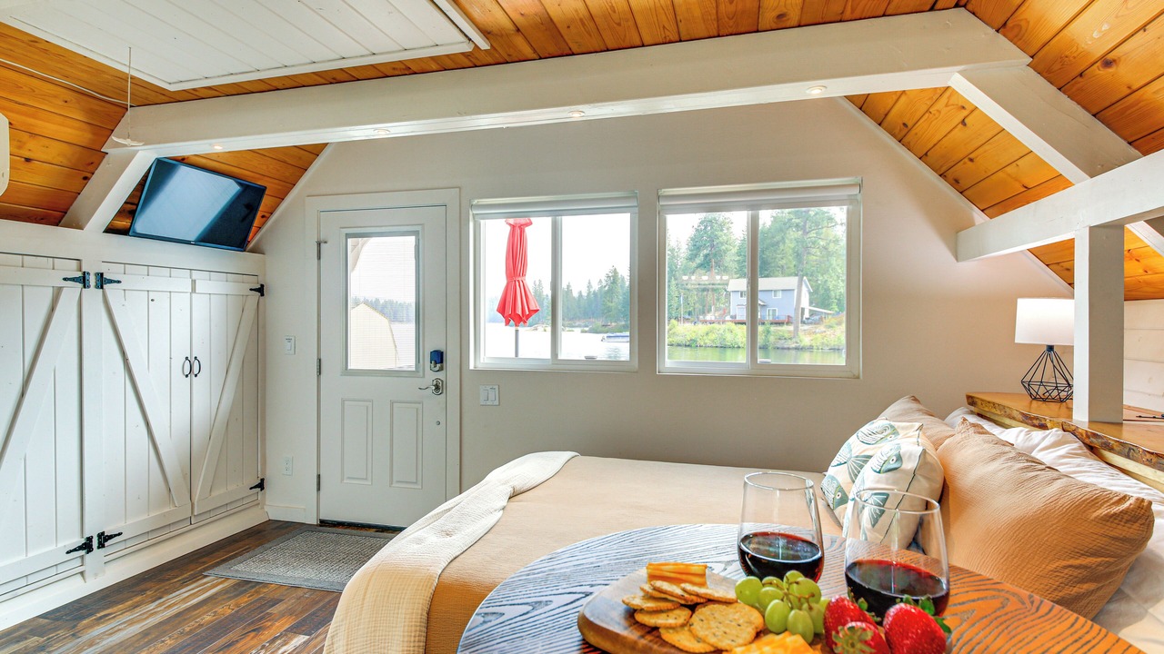 Photo of Bedroom in Newport