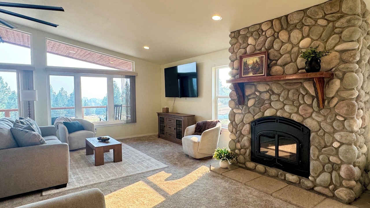 Photo of Bedroom in Colville
