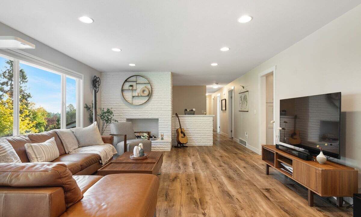 Photo of Livingroom in Grass Lawn