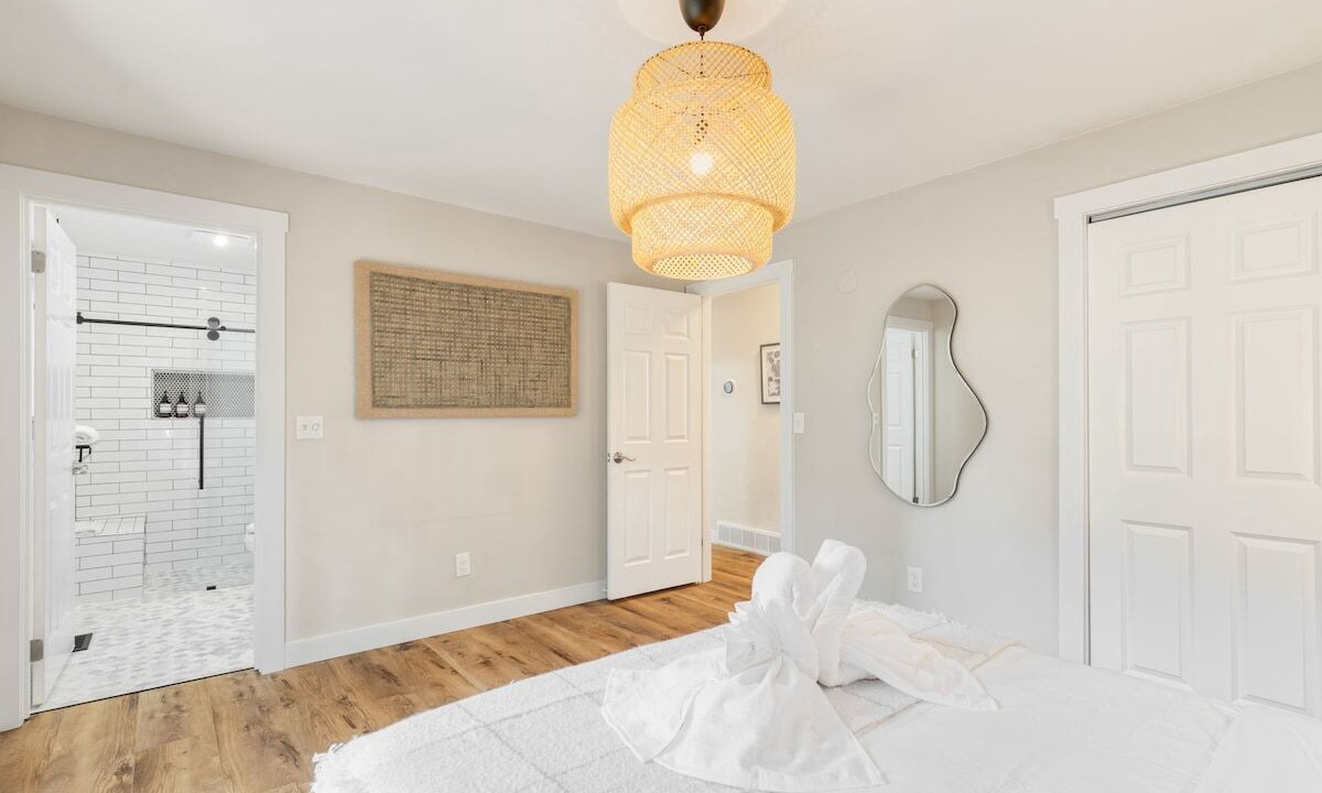 Photo of Bedroom in Grass Lawn