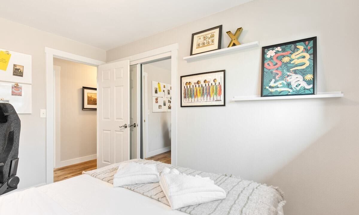 Photo of Bedroom in Grass Lawn
