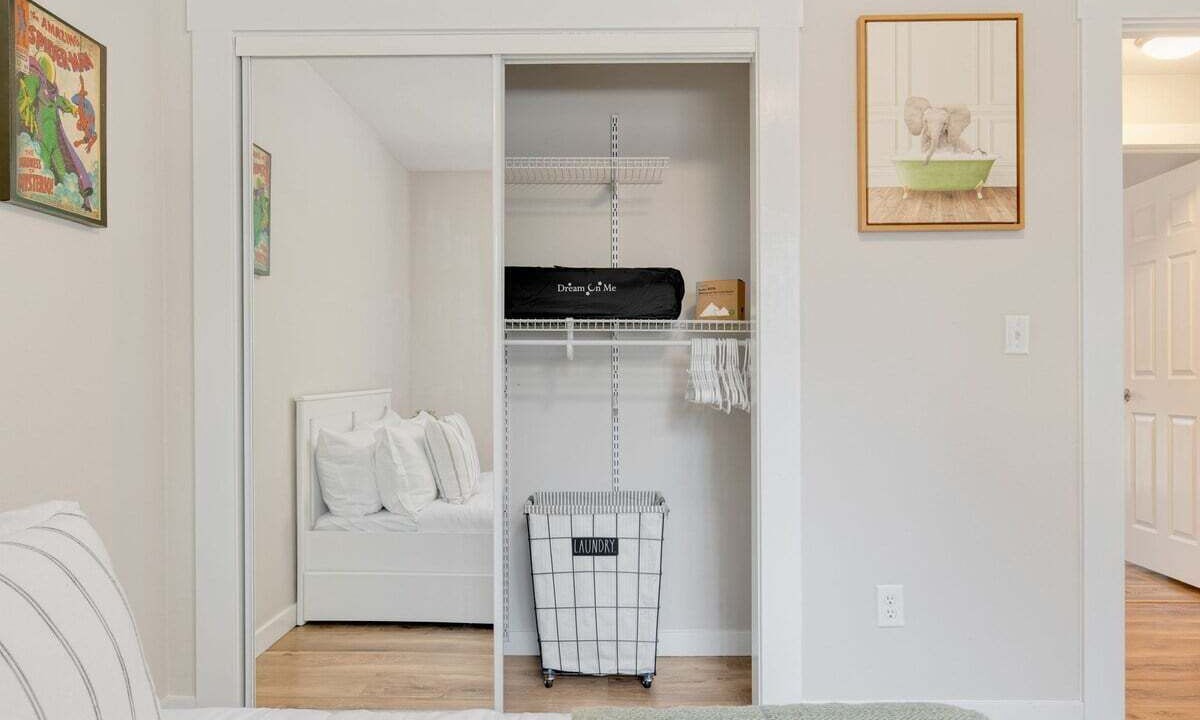 Photo of Bedroom in Grass Lawn