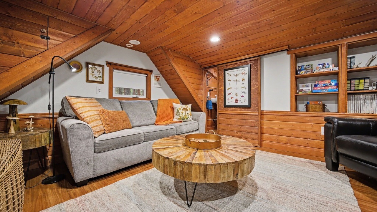 Photo of Bedroom in Welches
