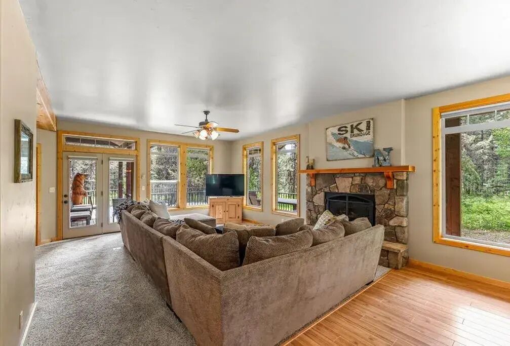Photo of Livingroom in McCall