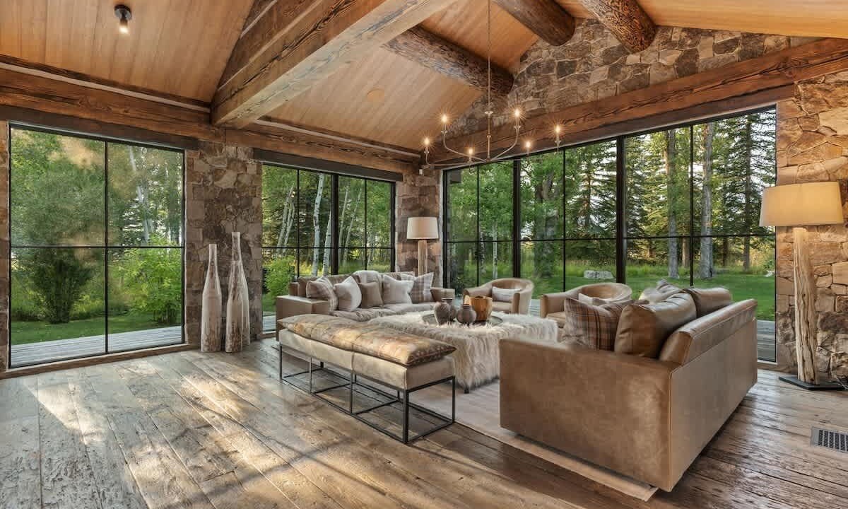 Photo of Livingroom in John Dodge