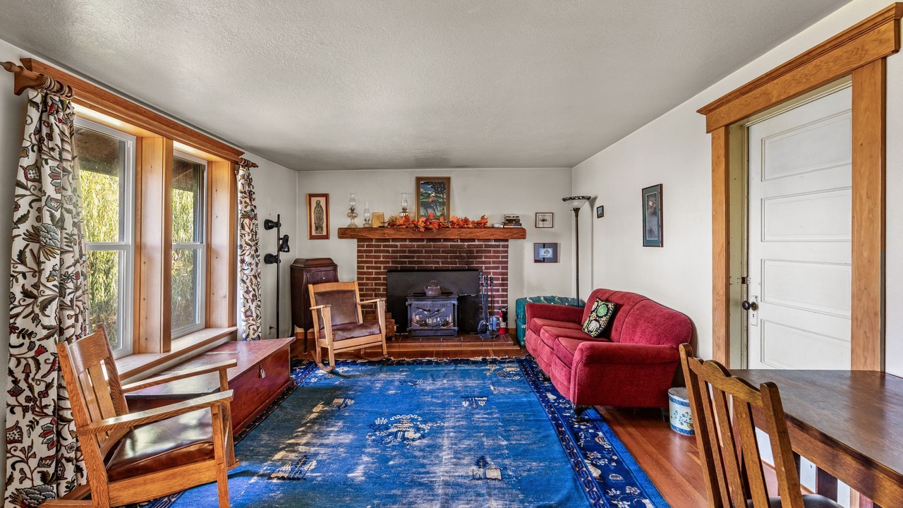 Photo of Livingroom in Sandpoint