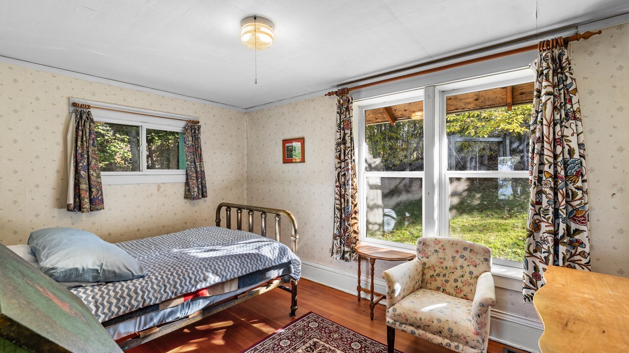 Photo of Bedroom in Sandpoint