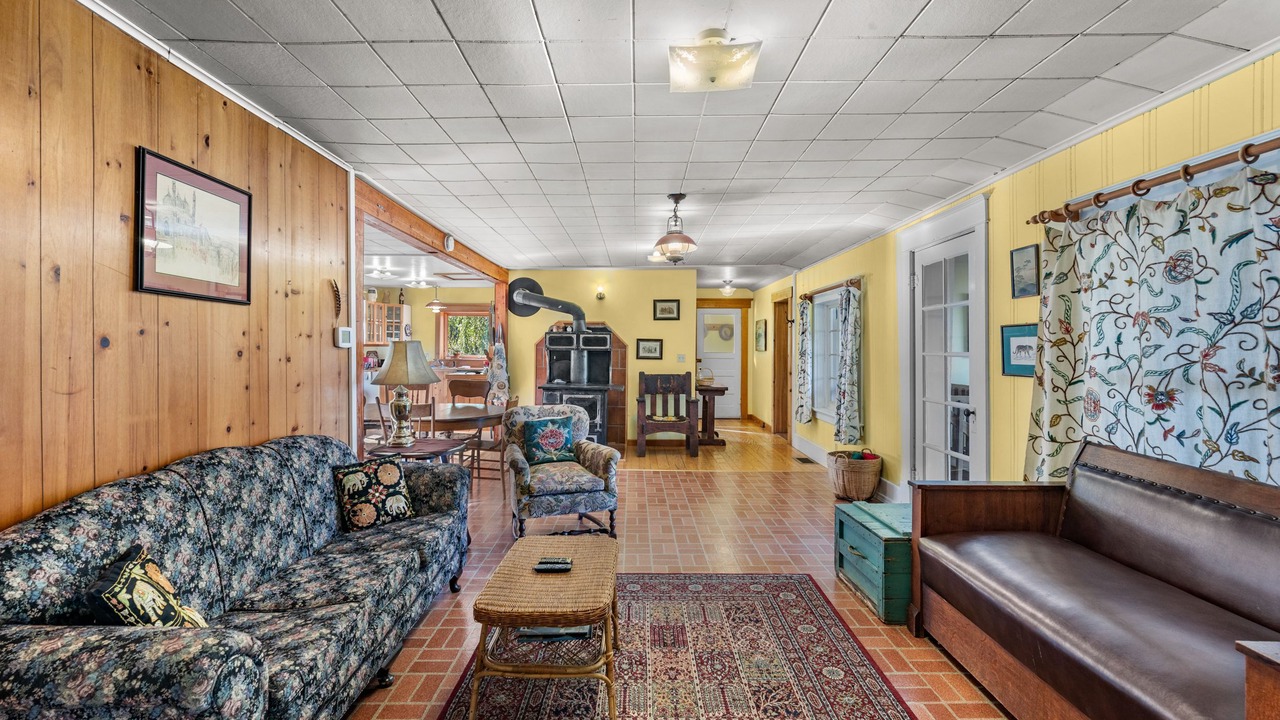 Photo of Livingroom in Sandpoint