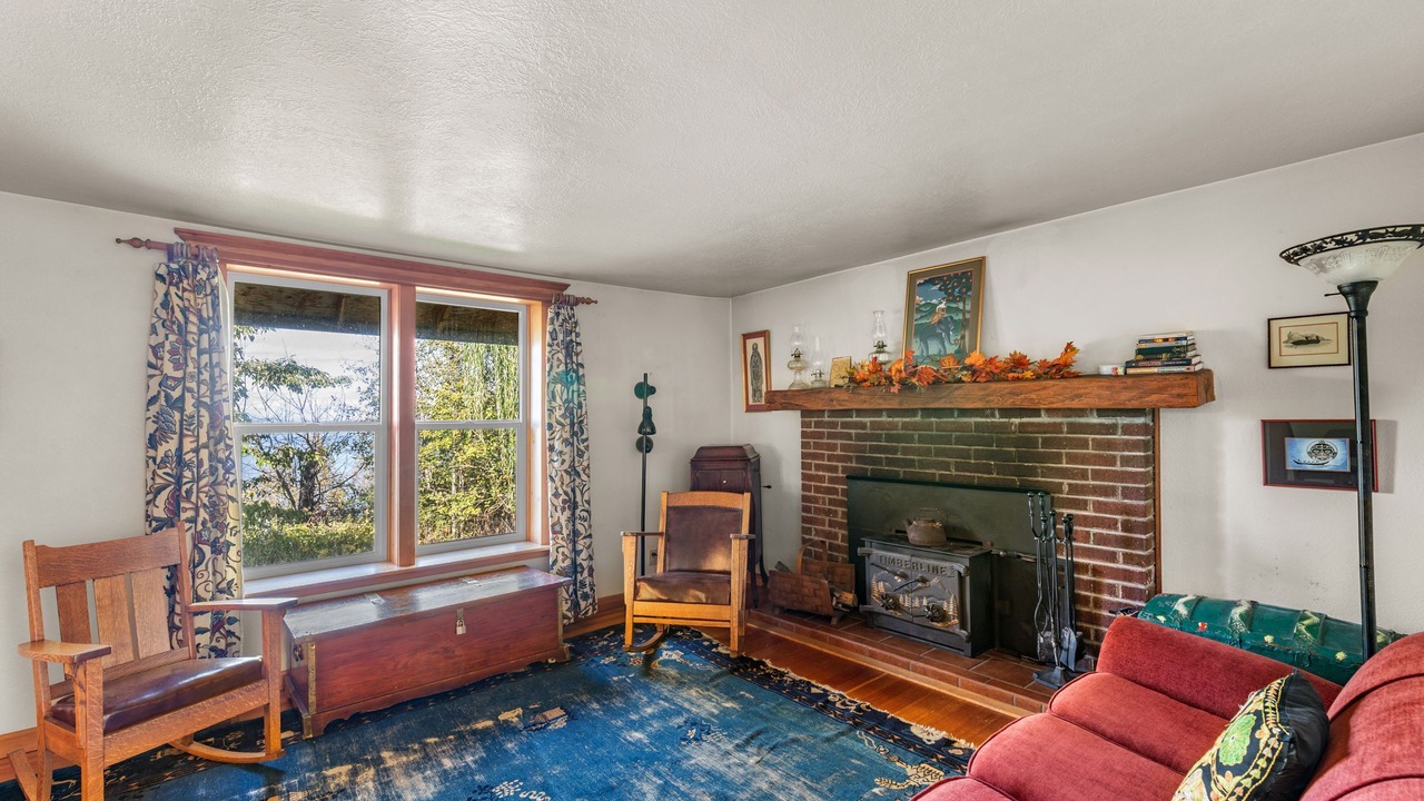 Photo of Livingroom in Sandpoint