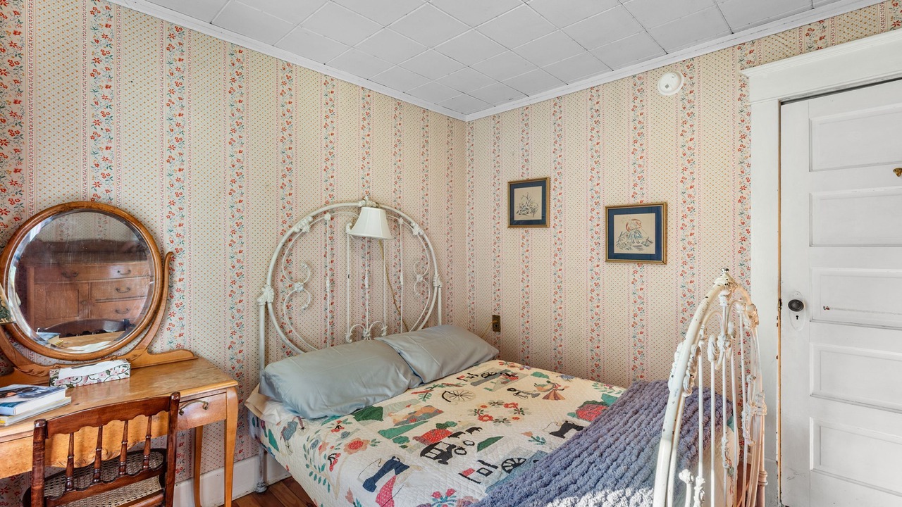 Photo of Bedroom in Sandpoint