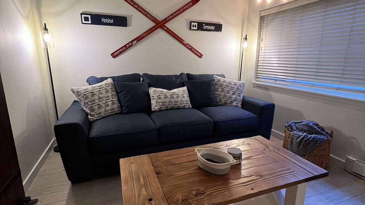 Photo of Livingroom in McCall
